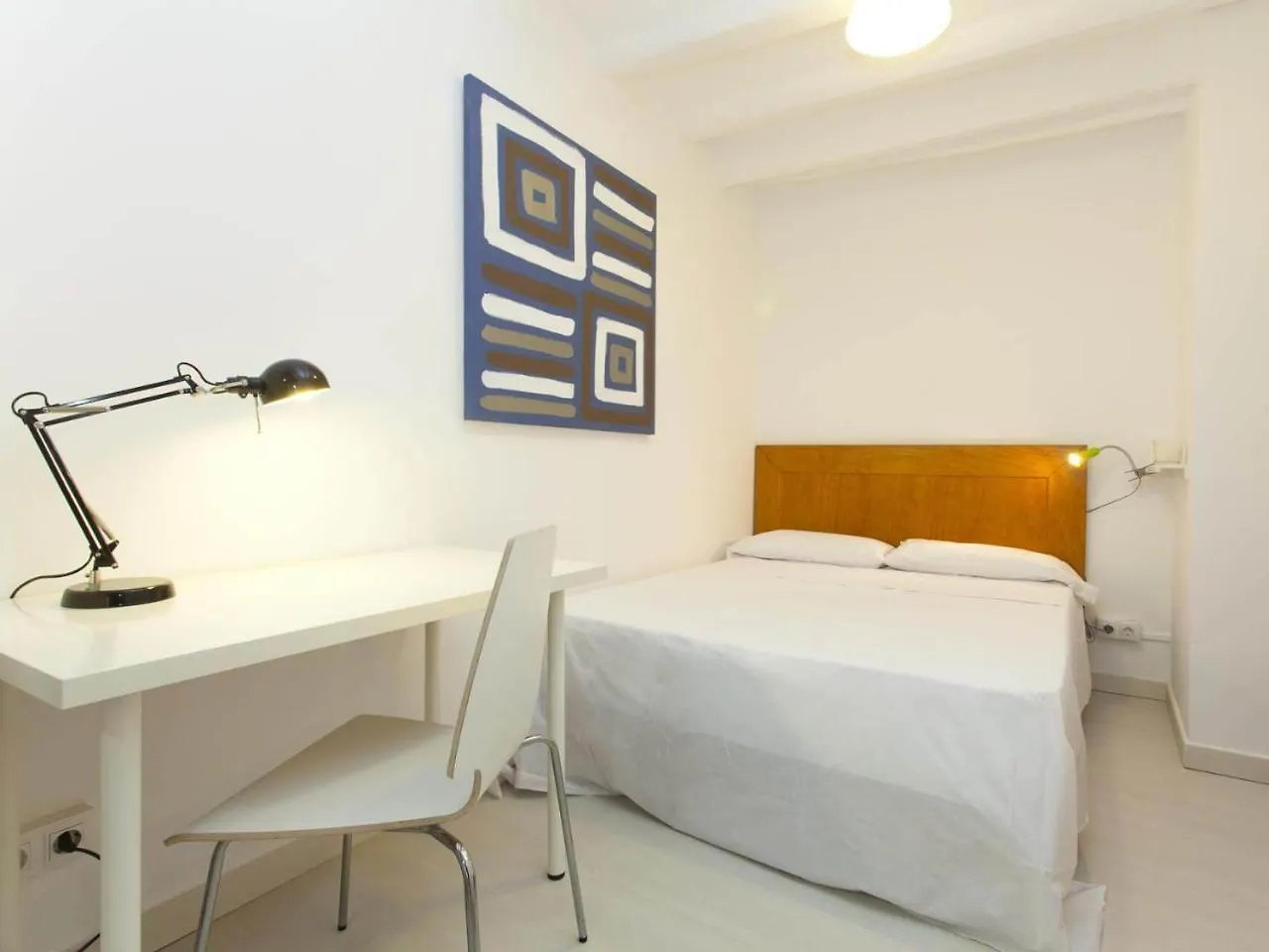Studio Mozart Center Apartment Barcelona 0*,  Spain
